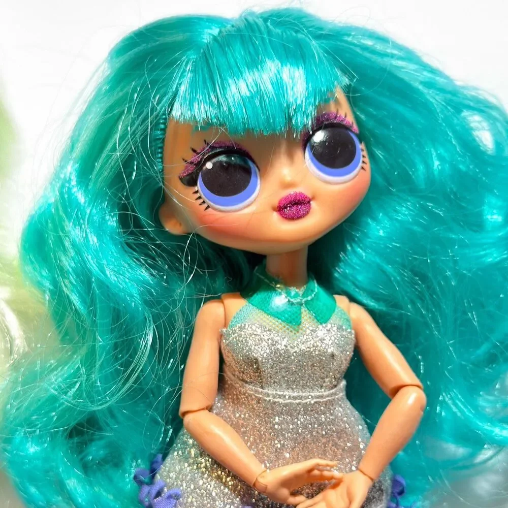 2 -LOL Surprise OMG Sunshine Make Over Girl Doll & Winter Cosmic Doll-As is